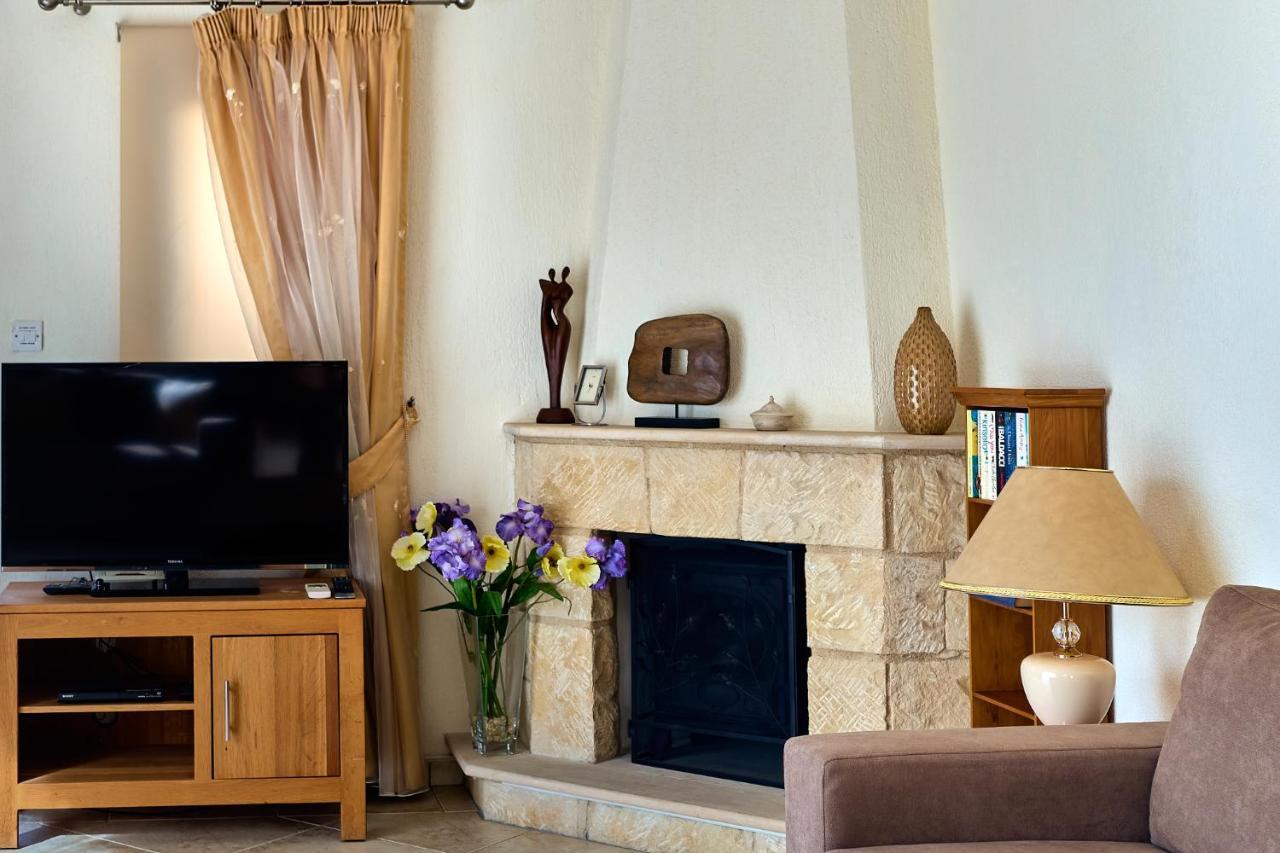 Villa Camelot Coral Bay Esterno foto