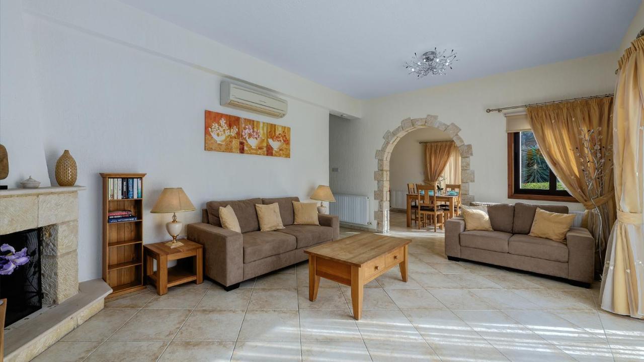 Villa Camelot Coral Bay Esterno foto